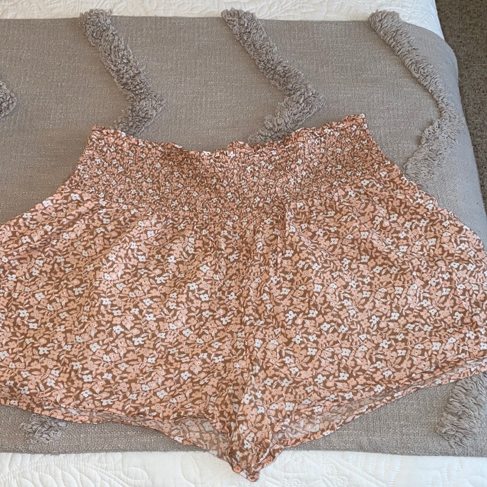 American Eagle Flower Shorts